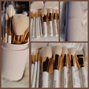 BeBella 12 pc Brush Set in Faux Leather holder. Brand New 💎